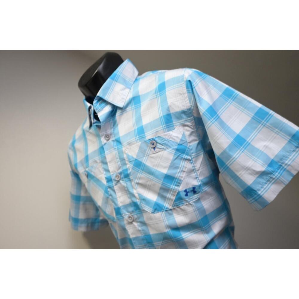 Under Armour Button Up Camp Shirt Casual Plaid Hiking Outdoors Mens Size Small